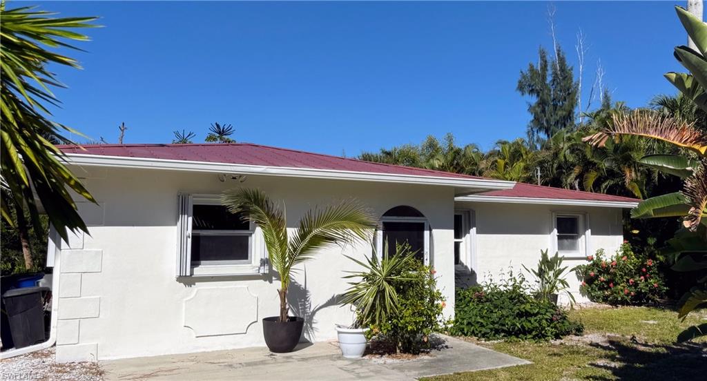 3628 Tropical Point DR, ST. JAMES CITY FL 33956