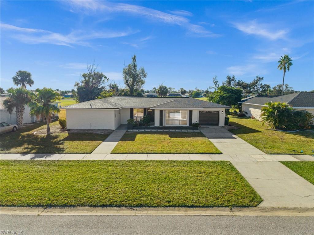 33 Golfview PL, ROTONDA WEST FL 33947