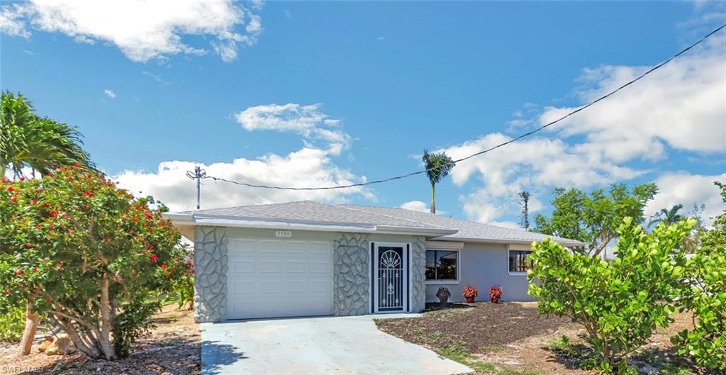 3580 Gondola LN, ST. JAMES CITY FL 33956