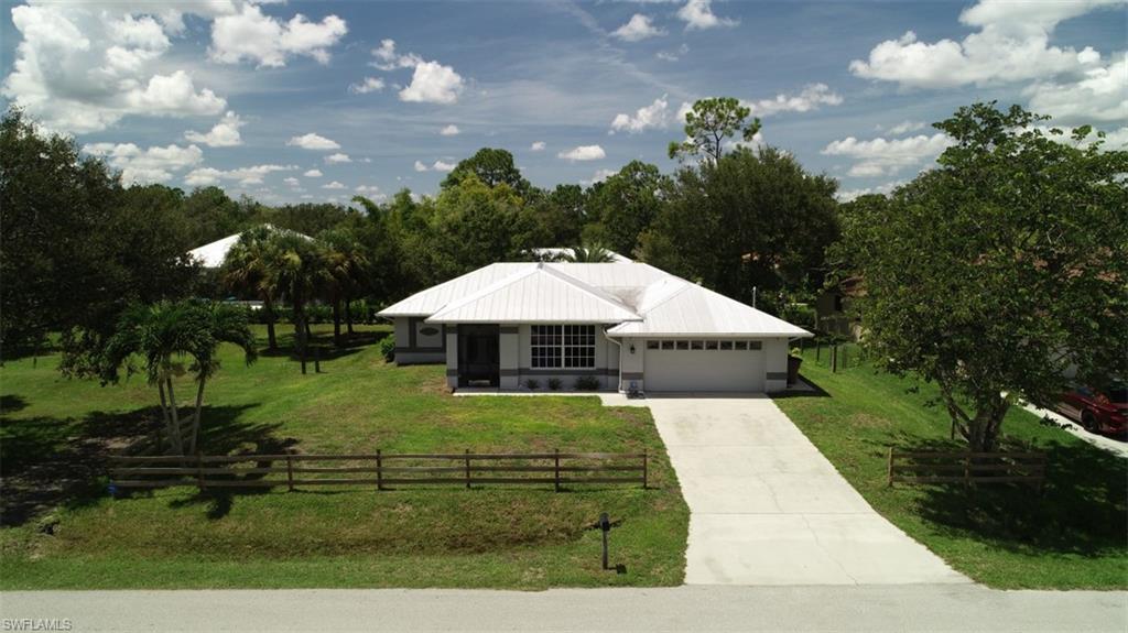 2400 Leavitt RD, ALVA FL 33920