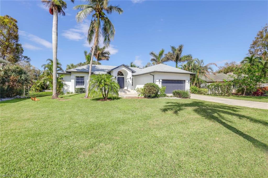 428 Sharwood DR, NAPLES FL 34110