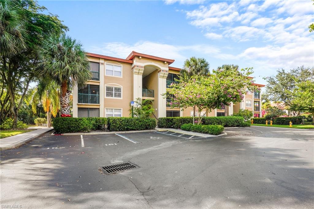 8960 Colonnades CT E # 921, BONITA SPRINGS FL 34135