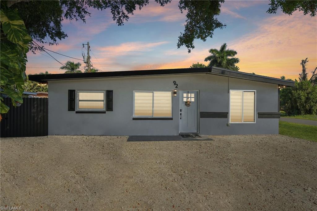 92 Oak ST, NORTH FORT MYERS FL 33903