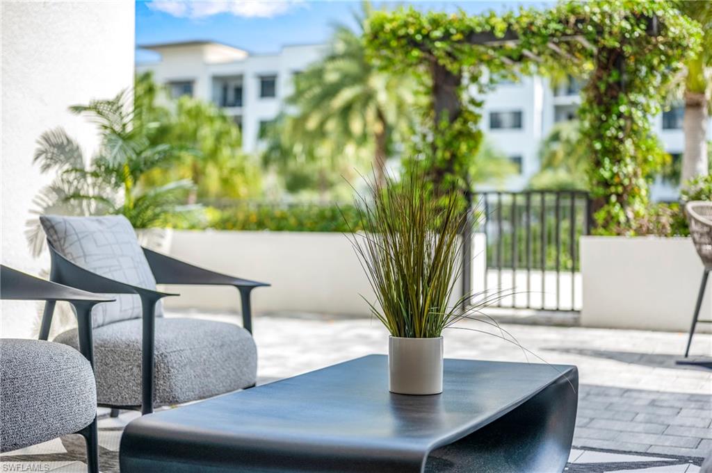 1115 Central AVE # 252, NAPLES FL 34102