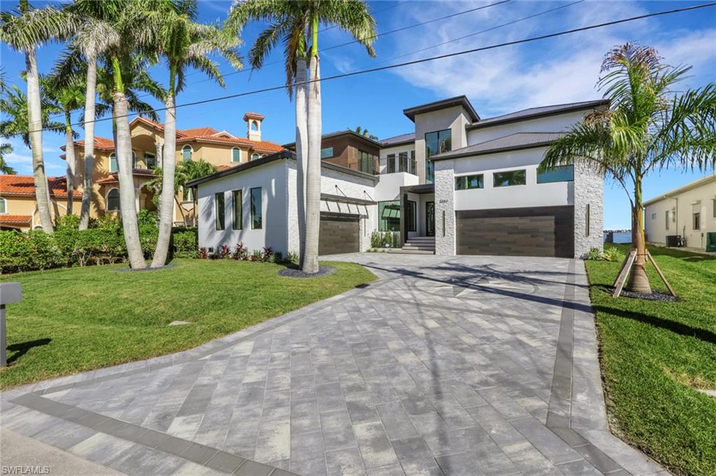 5653 Riverside DR, CAPE CORAL FL 33904