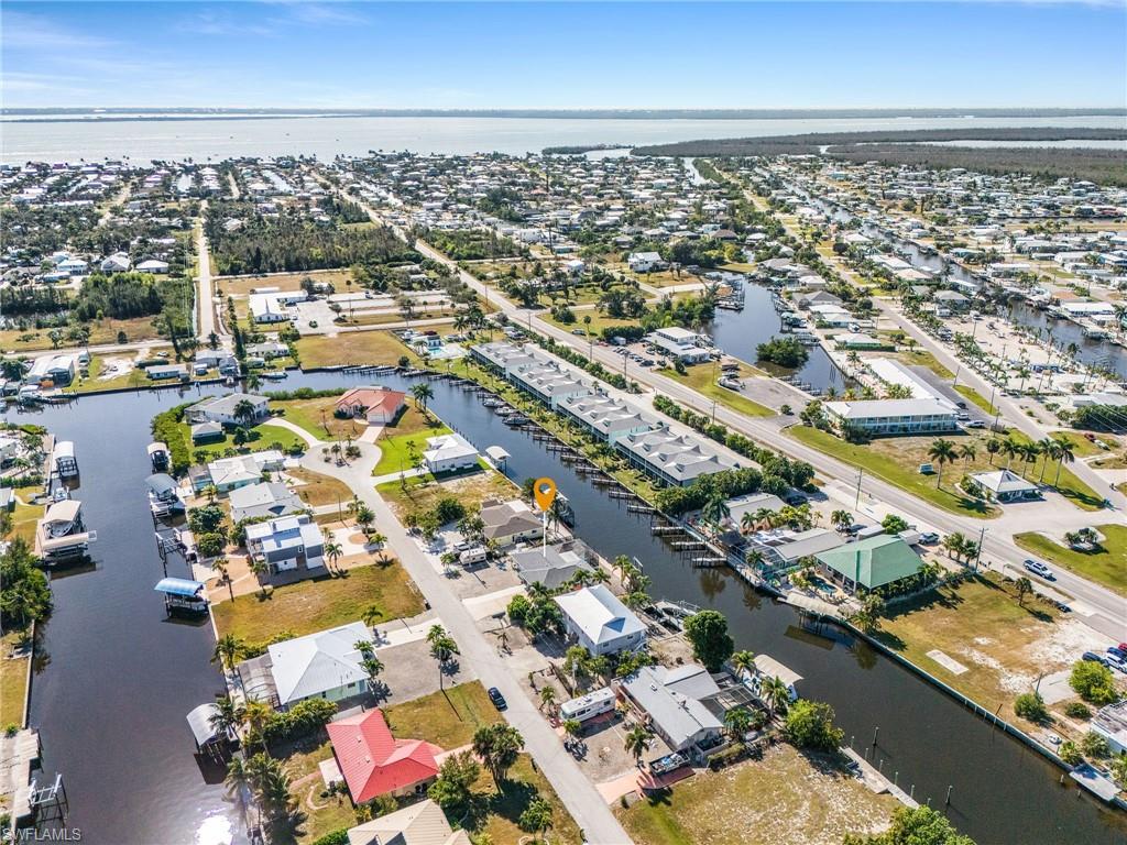 2937 Bracci DR, ST. JAMES CITY FL 33956