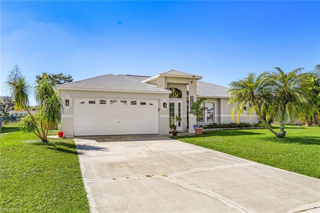 10250 Sandy Hollow LN, BONITA SPRINGS FL 34135
