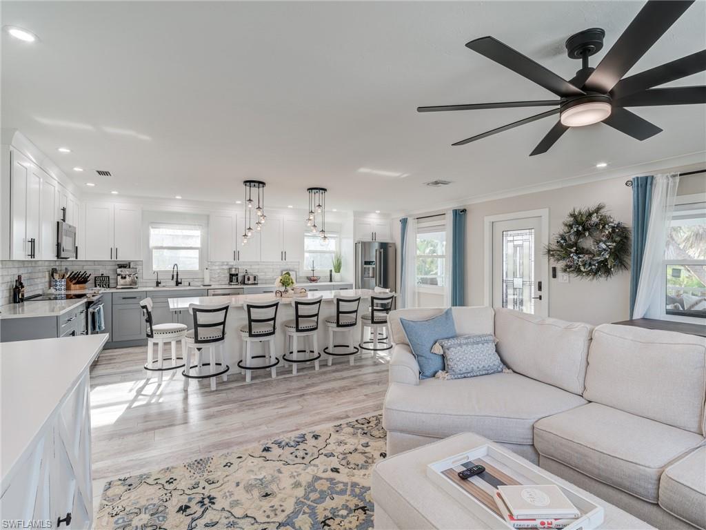 911 North ST, FORT MYERS BEACH FL 33931