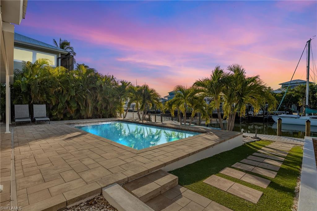 3571 Emerald AVE, ST. JAMES CITY FL 33956