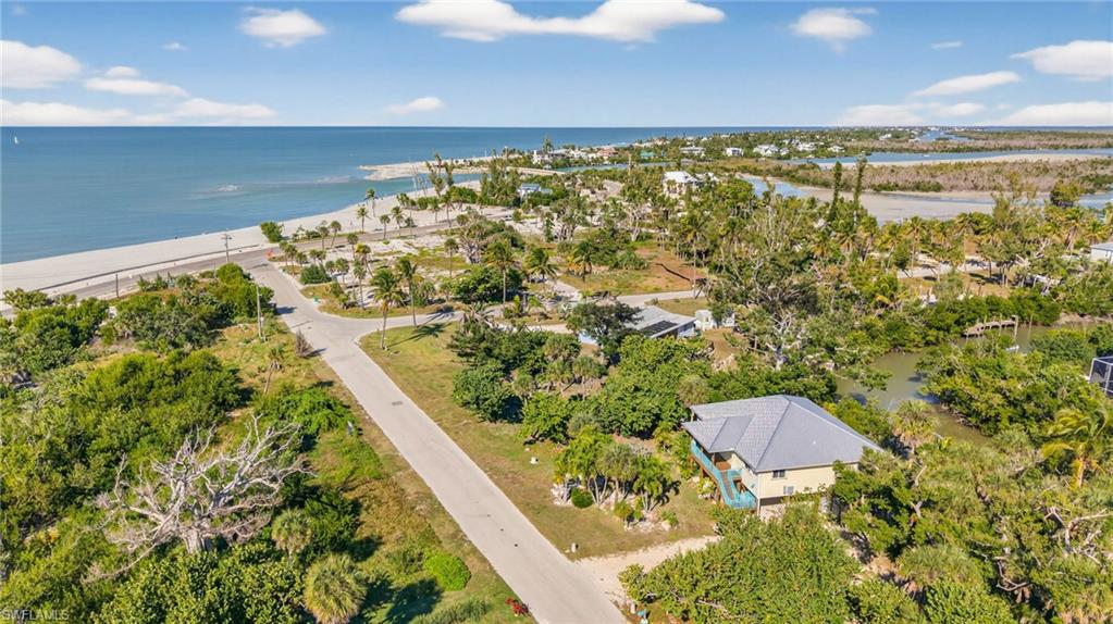 6476 Pine AVE, SANIBEL FL 33957