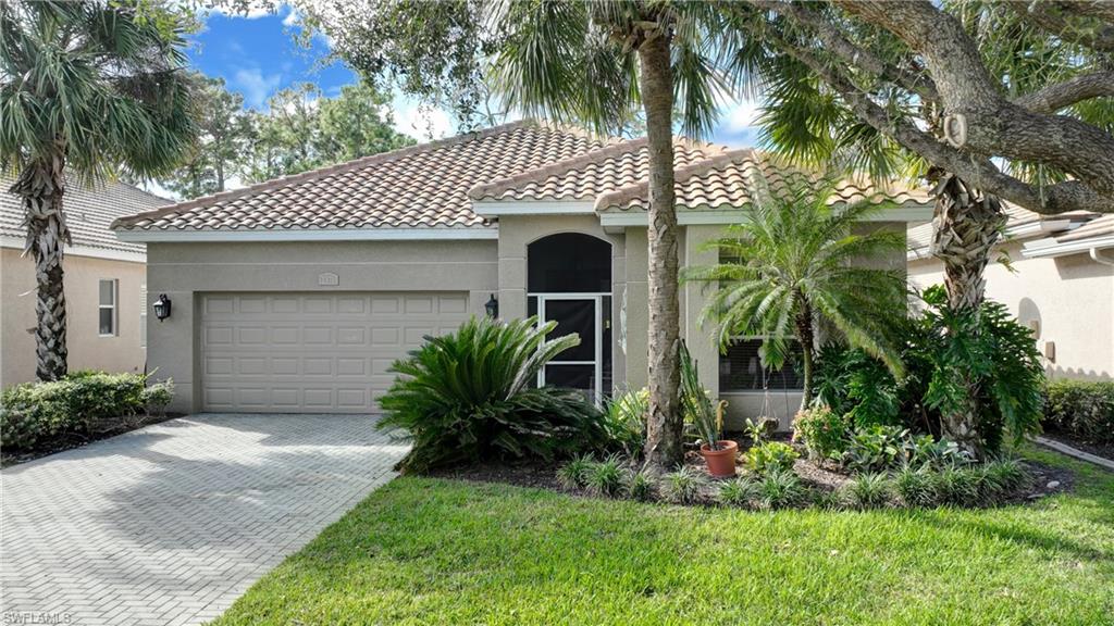 2370 Bainmar DR, LEHIGH ACRES FL 33973