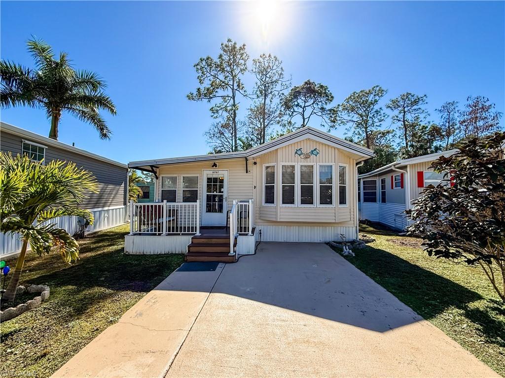 10707 Yellow Rail CIR # 4, ESTERO FL 33928