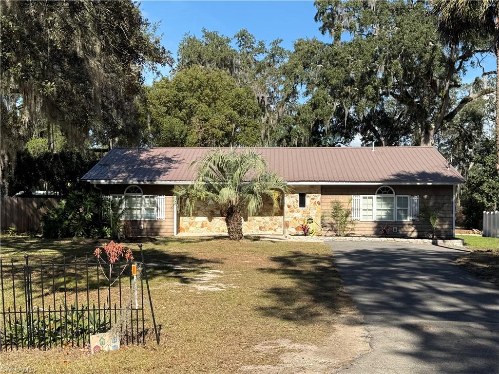 1762 SE 164th CIR, OCKLAWAHA FL 32179
