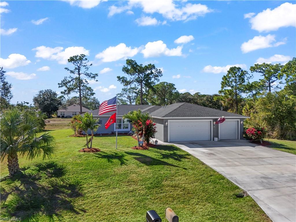 3008 Redwood LN, LABELLE FL 33935