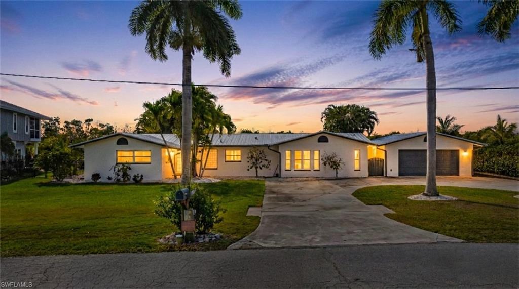 2579 Eighth AVE, ST. JAMES CITY FL 33956