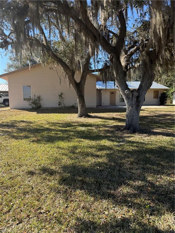 2687 Old Lakeport RD, MOORE HAVEN FL 33471