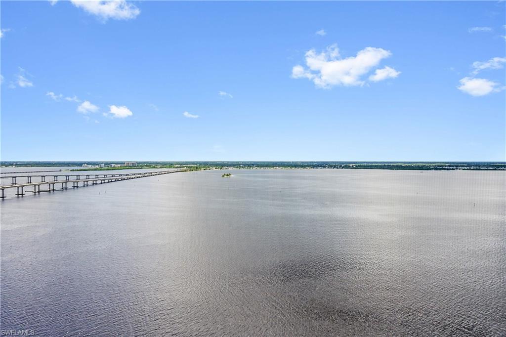 2743 1st ST # 2404, FORT MYERS FL 33916