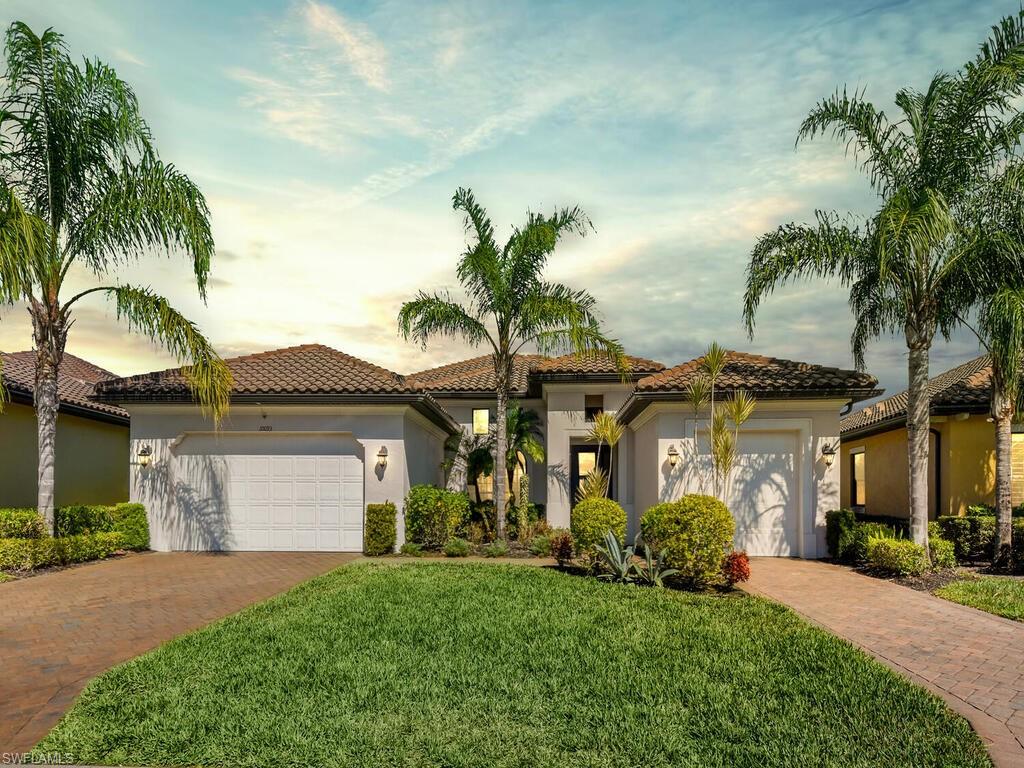 10093 Avalon Lake CIR