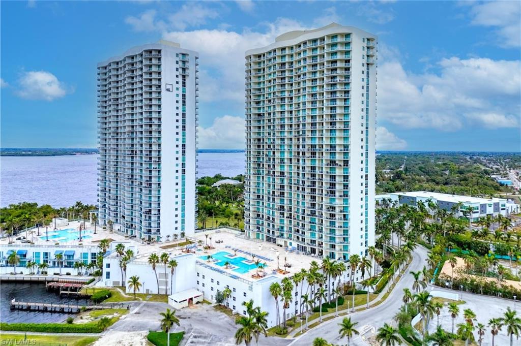 3000 Oasis Grand BLVD 701