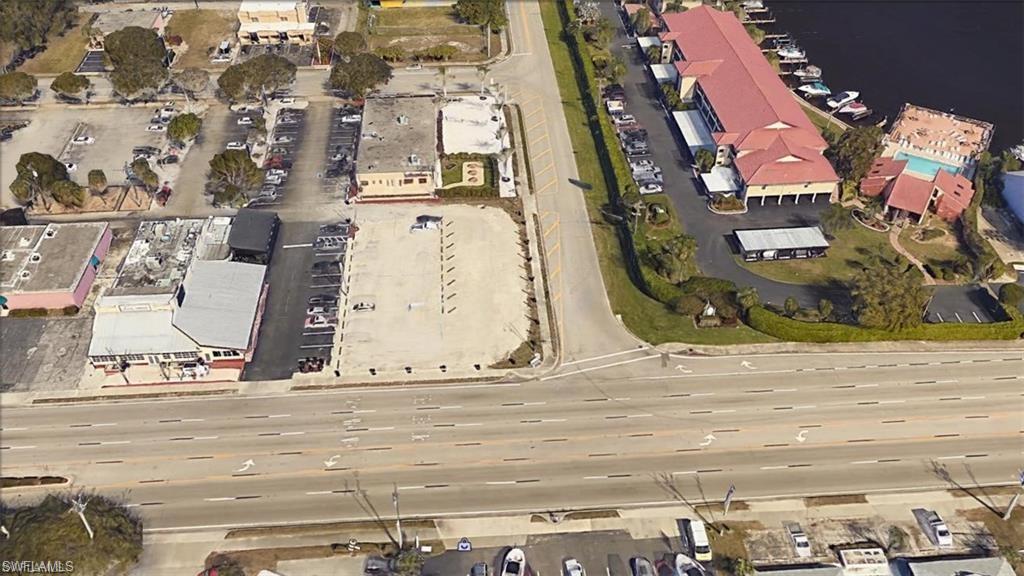 1725, 1727, 1729 Cape Coral PKWY E