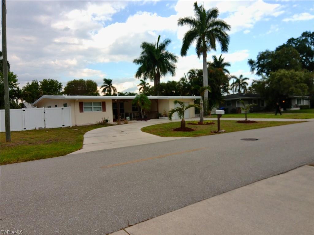 1443 Ricardo AVE