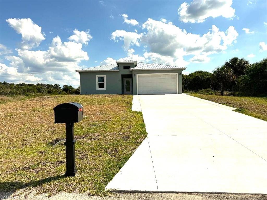 115 Lansing CIR