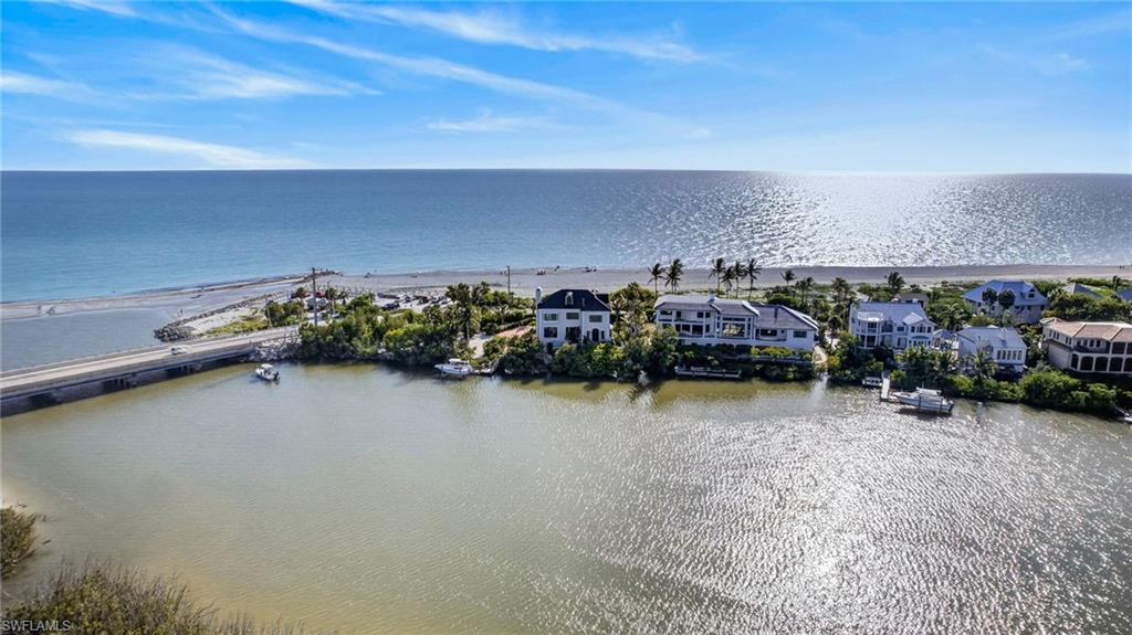 17201 Captiva DR