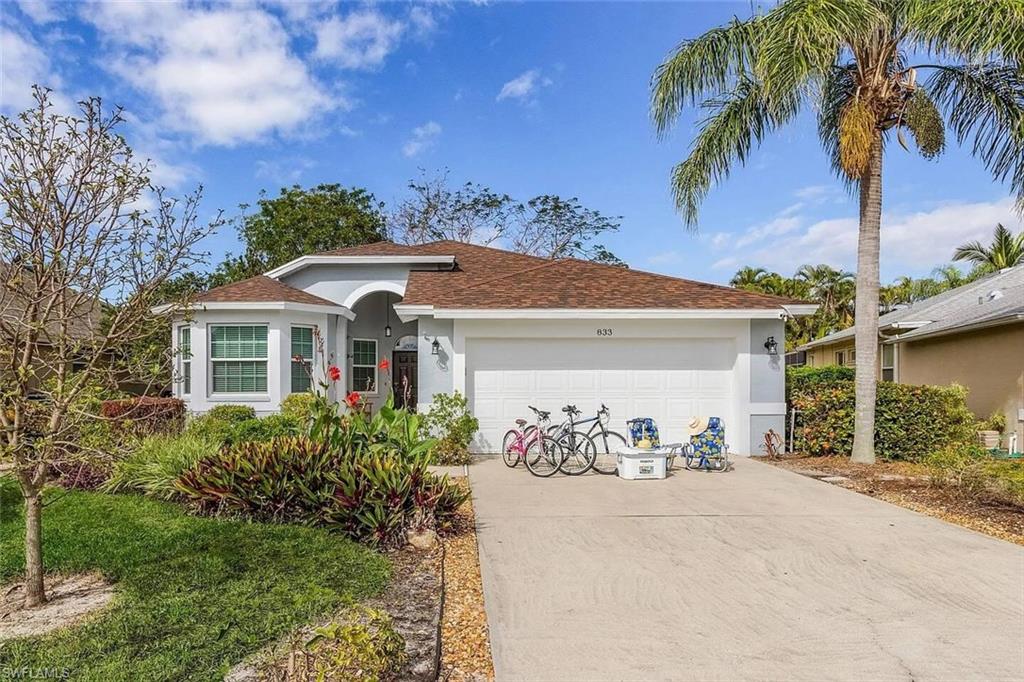 833 Mount Hood CT
