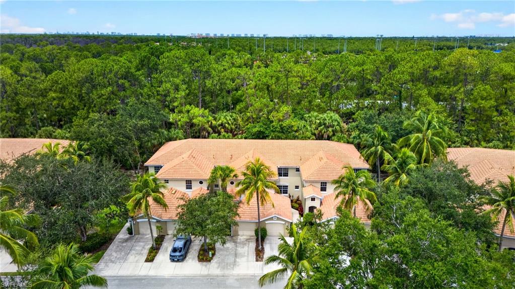 1672 Tarpon Bay DR S 102