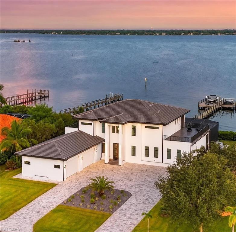 6390 River Club CT