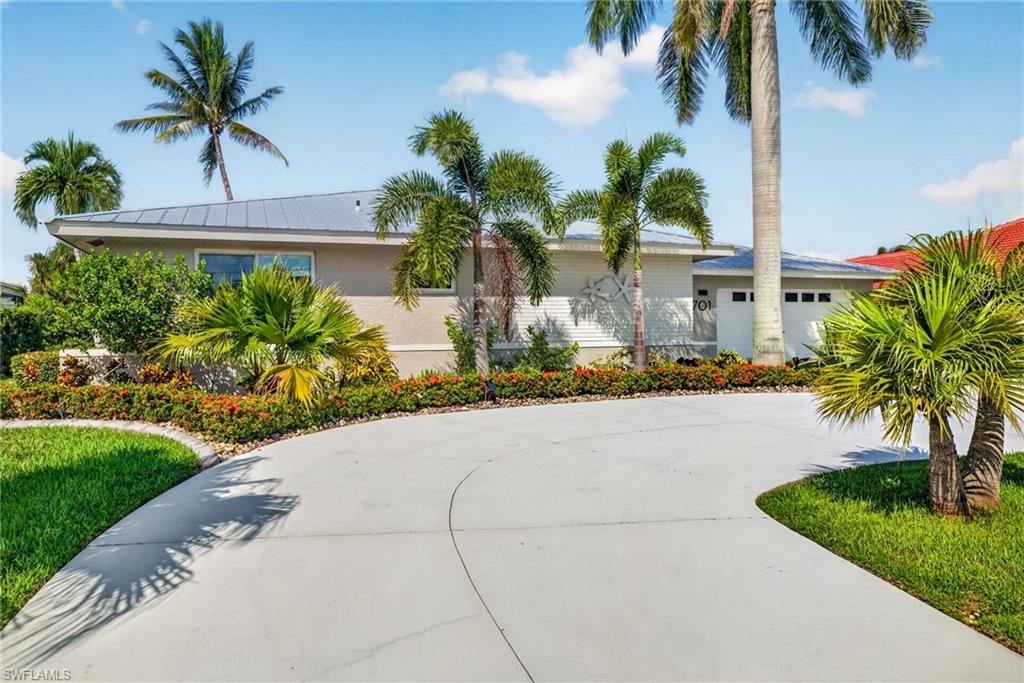 701 Santa Margerita LN