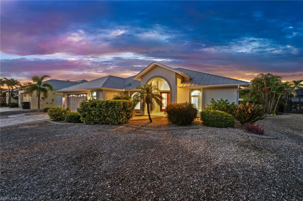 3795 Manatee DR