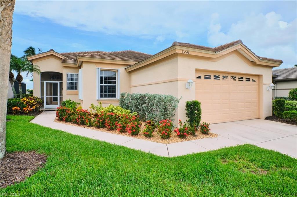 9203 Willowcrest CT