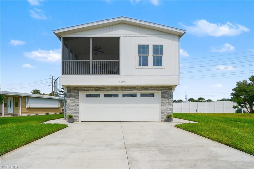 11220 Bayside LN