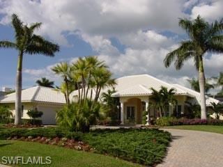 689 LISMORE LN, NAPLES FL 34108