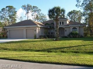 686 PINE CREST LN, NAPLES FL 34104