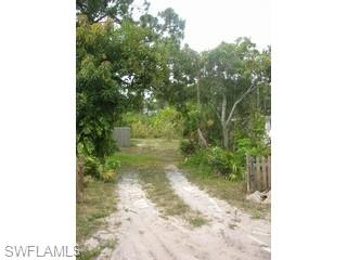 3150 BARRETT AVE, NAPLES FL 34112