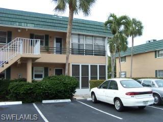 300 VALLEY STREAM DR # 1, NAPLES FL 34113