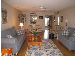 300 VALLEY STREAM DR # 6, NAPLES FL 34113