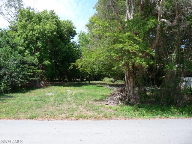 1101 CREECH RD, NAPLES FL 34103