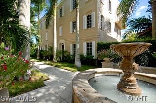 342 8TH AVE S # 8, NAPLES FL 34102