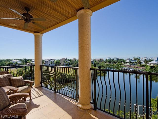 5352 BAREFOOT BAY CT, BONITA SPRINGS FL 34134