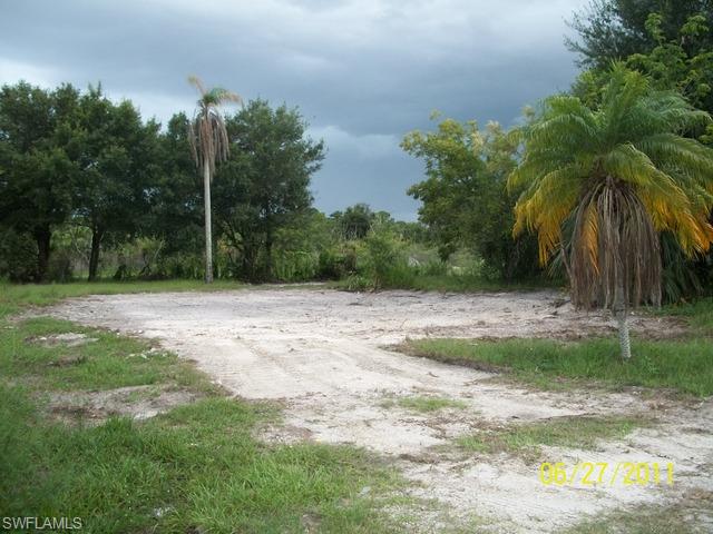 4842 GARCIA AVE, FORT MYERS FL 33905