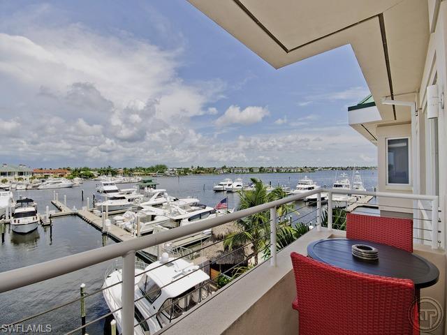 909 10TH ST S # 301, NAPLES FL 34102