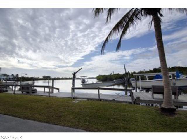 401 ALLEN AVE, EVERGLADES CITY FL 34139