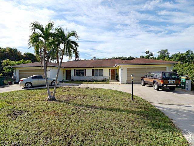 2730 LAKEVIEW DR, NAPLES FL 34112