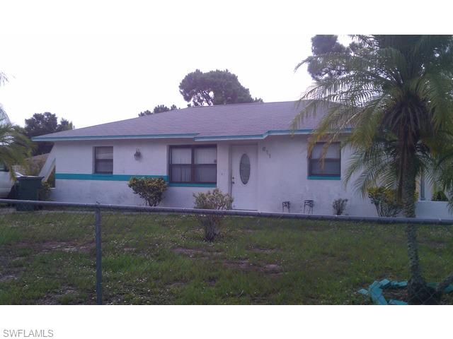 611 6TH AVENUE CIR, IMMOKALEE FL 34142