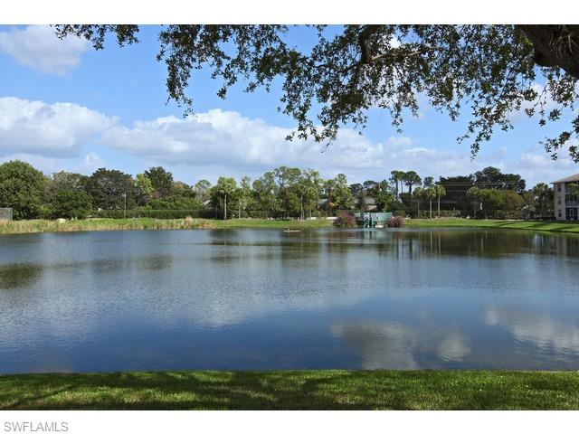 9600 VICTORIA LN # 102, NAPLES FL 34109