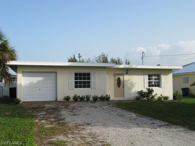 181 FLAMINGO ST E, FORT MYERS BEACH FL 33931