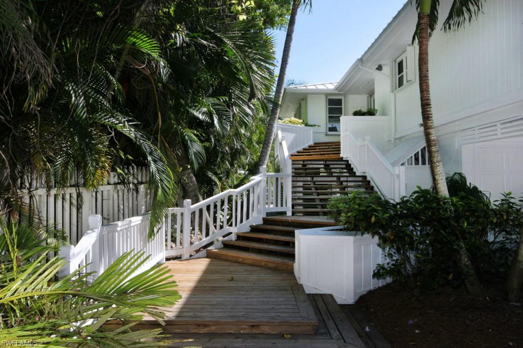 16249 Captiva DR